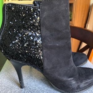 Massimo Kately Black Glitter/Suede Ankle boots